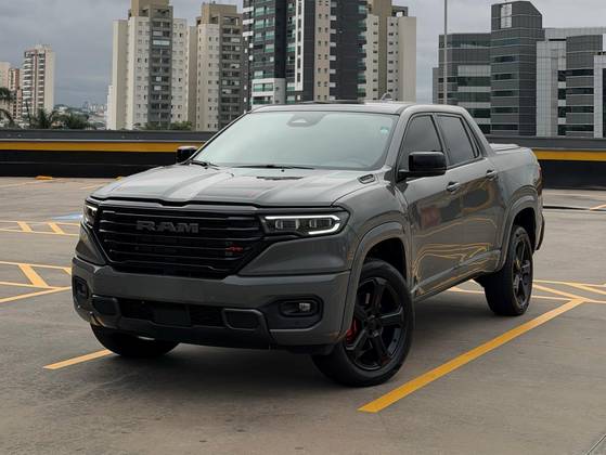 RAM RAMPAGE 2.0 HURRICANE 4 TURBO GASOLINA R/T 4X4 AUTOMÁTICO